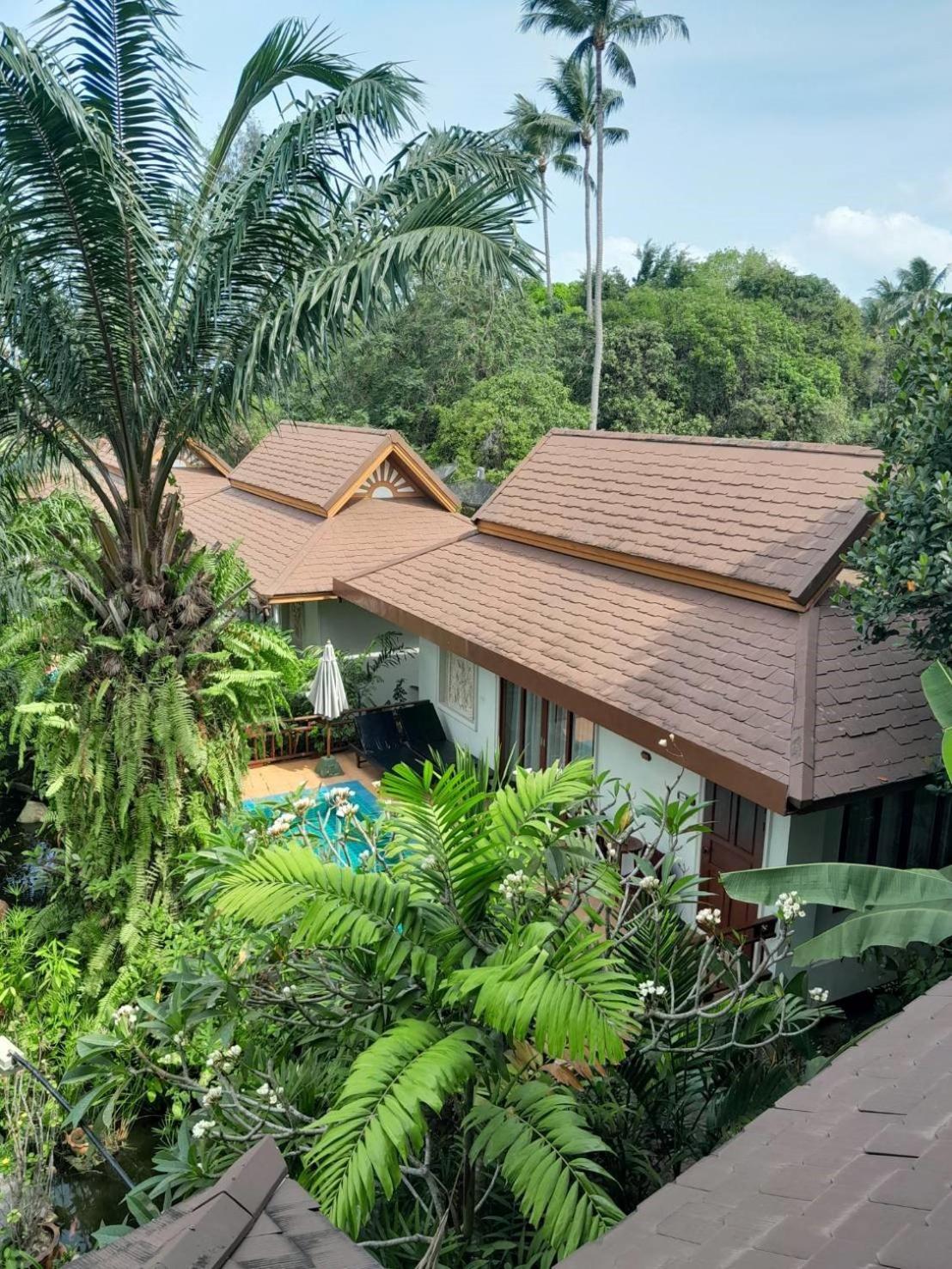 Kanok Buri Resort Lipa Noi Exteriör bild