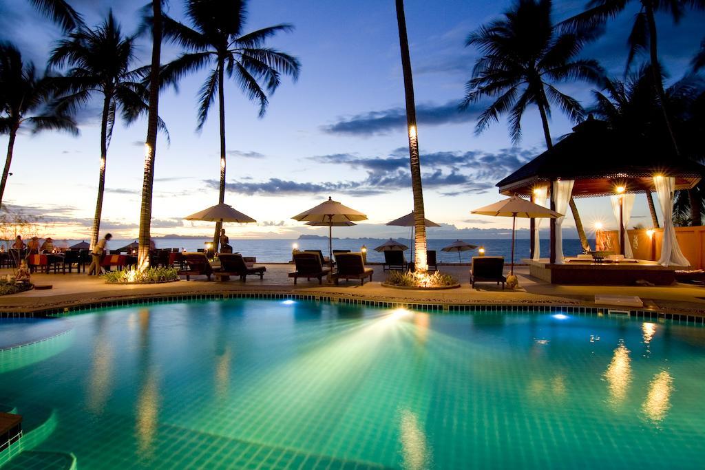 Kanok Buri Resort Lipa Noi Exteriör bild