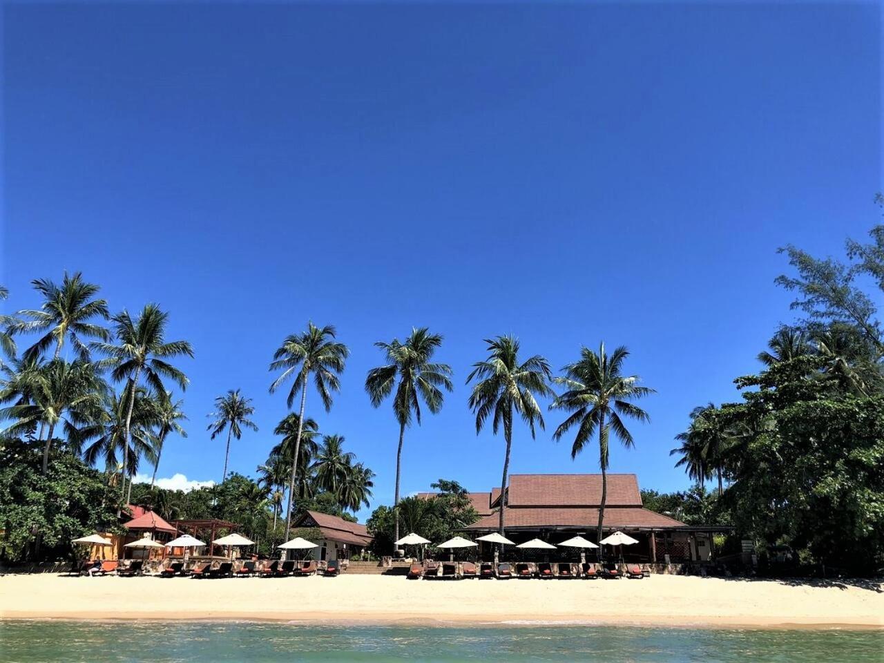 Kanok Buri Resort Lipa Noi Exteriör bild
