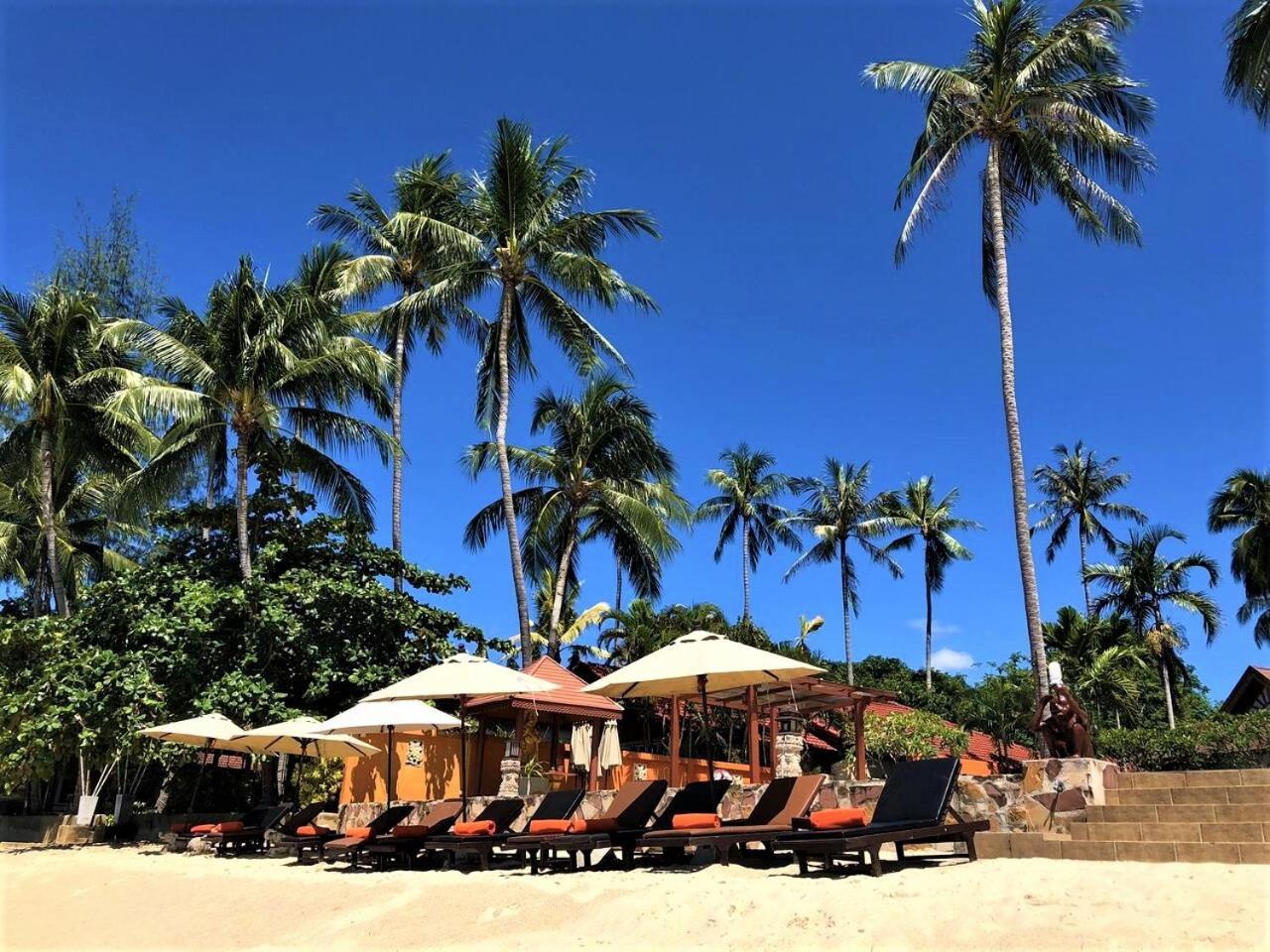 Kanok Buri Resort Lipa Noi Exteriör bild