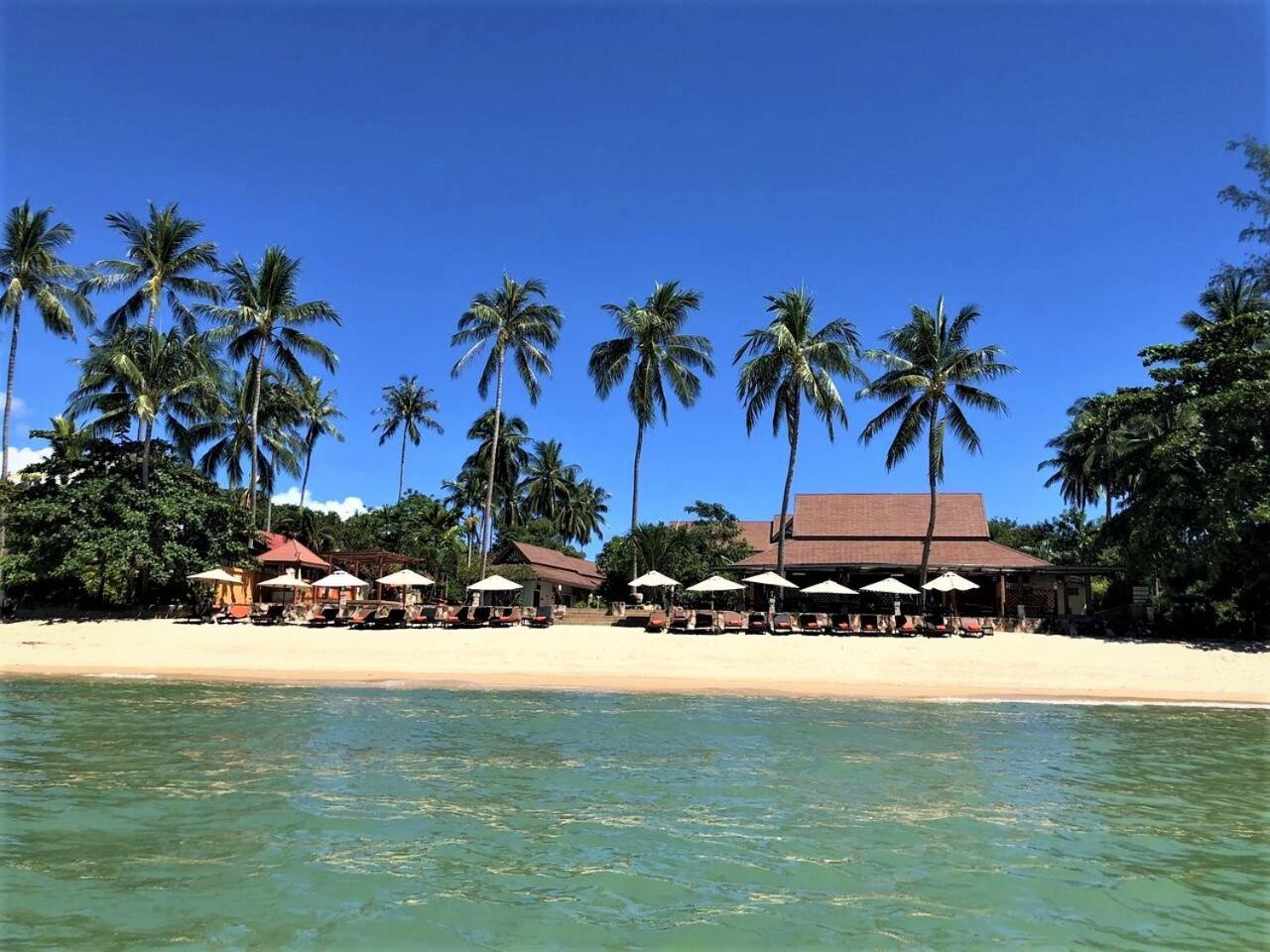 Kanok Buri Resort Lipa Noi Exteriör bild