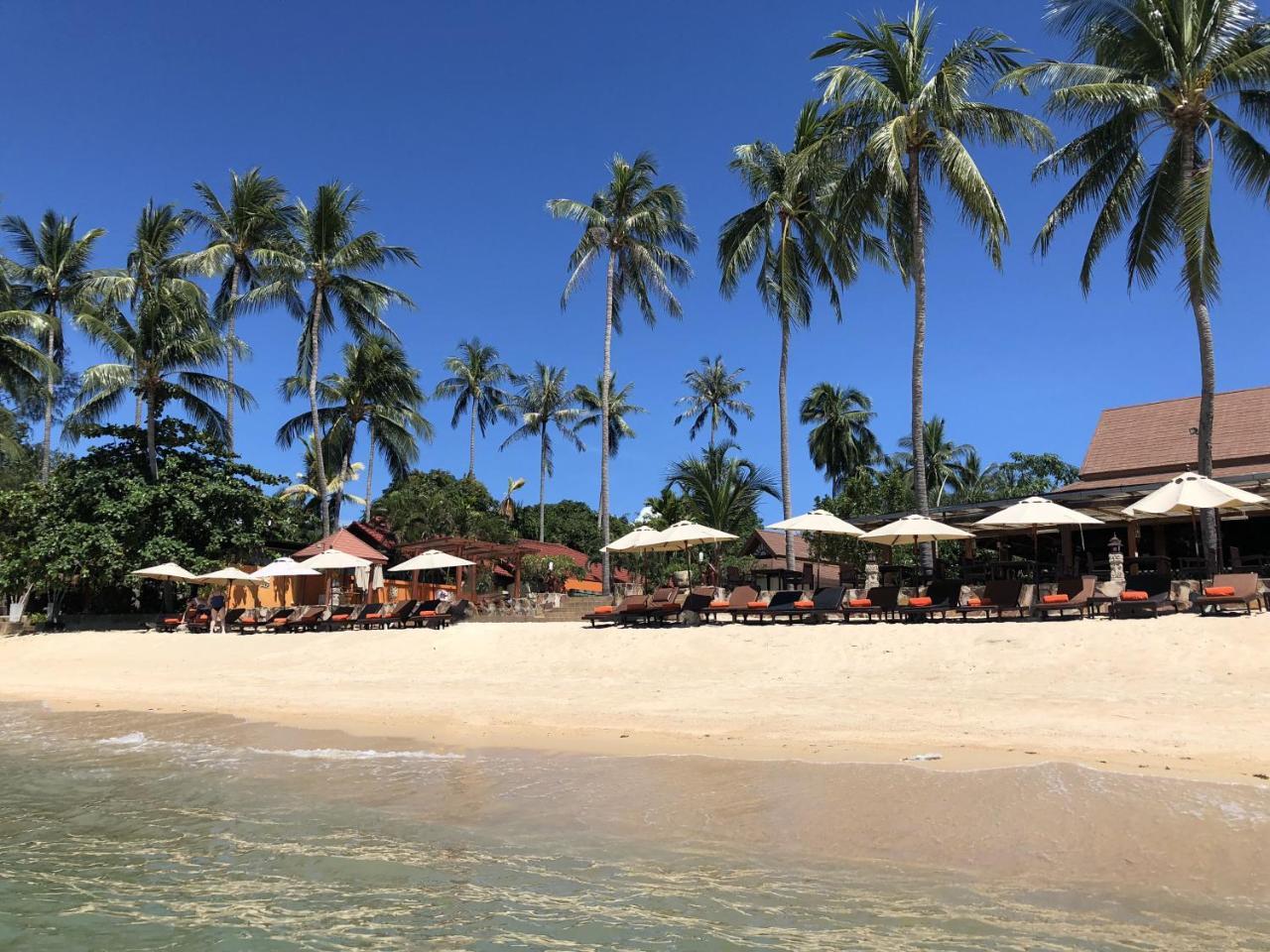 Kanok Buri Resort Lipa Noi Exteriör bild