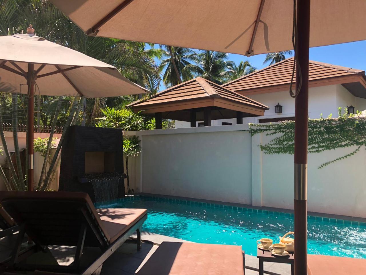 Kanok Buri Resort Lipa Noi Exteriör bild