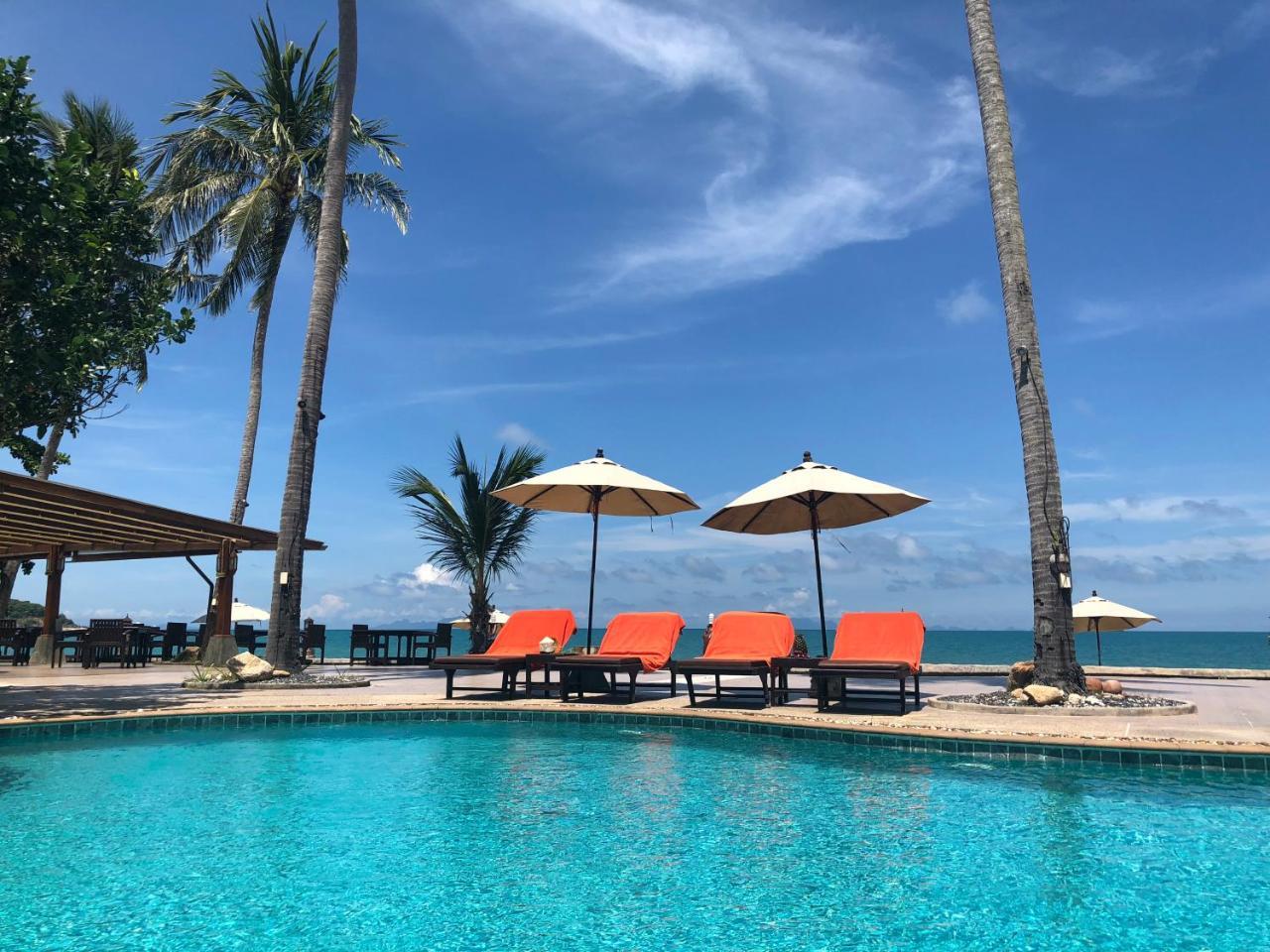 Kanok Buri Resort Lipa Noi Exteriör bild