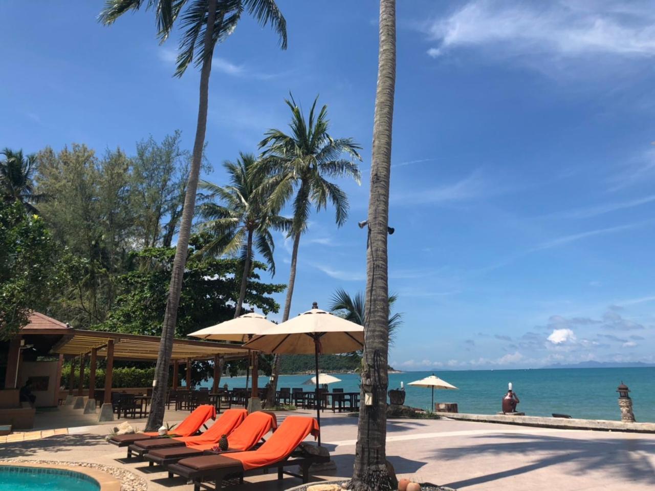 Kanok Buri Resort Lipa Noi Exteriör bild