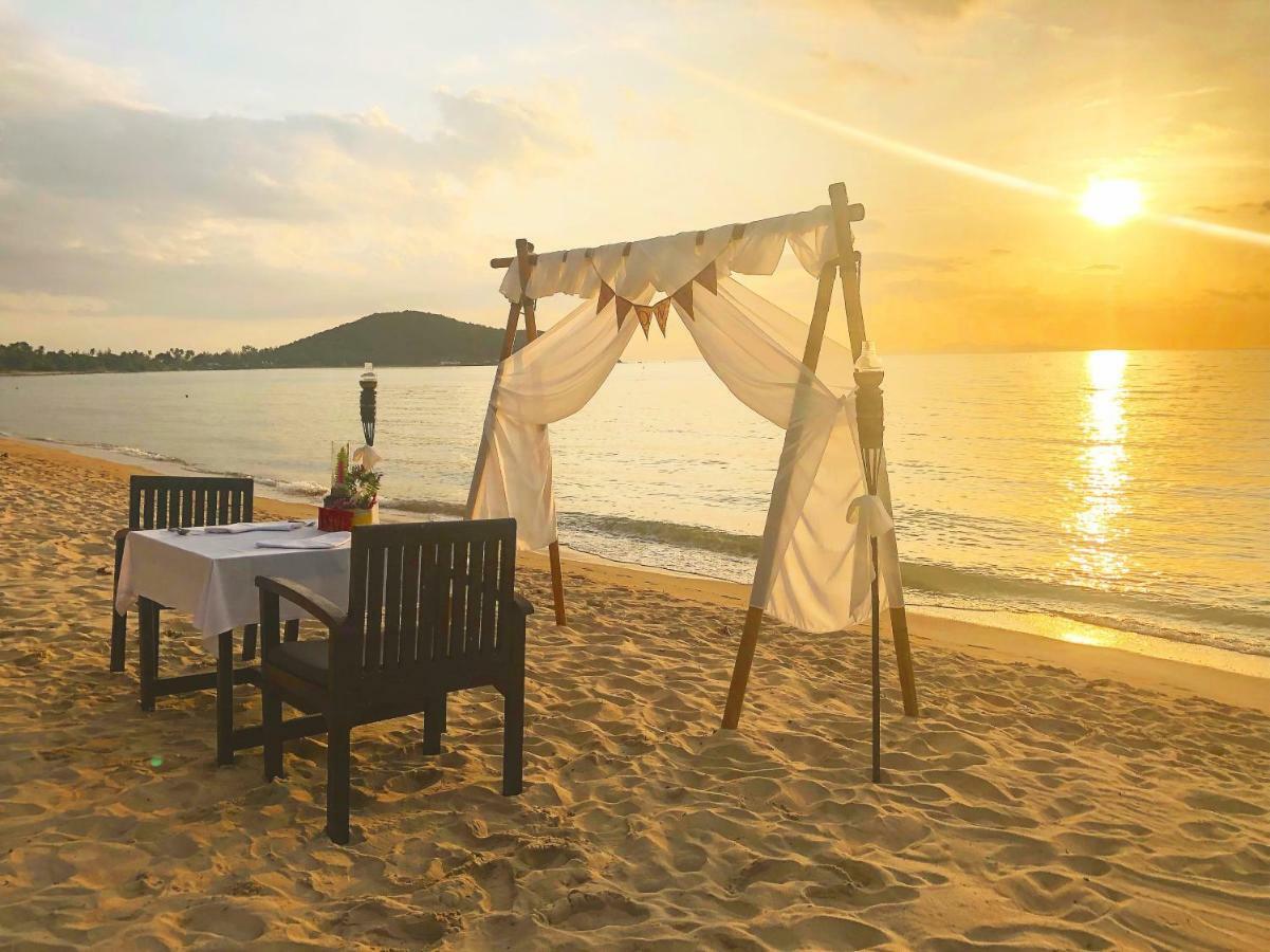 Kanok Buri Resort Lipa Noi Exteriör bild